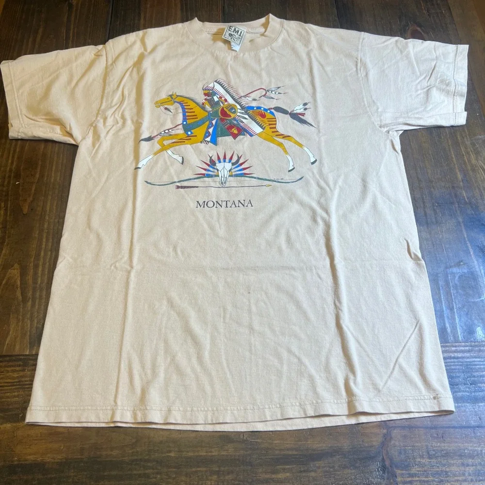 Vintage EMI Montana Native American Warrior Graphic T-Shirt Tan Mens XL USA - Picture 2 of 7